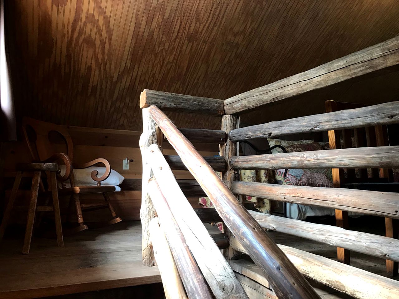 Lovely Log Cabin Rental for Countryside Vacation near Downtown Brenham, Texas