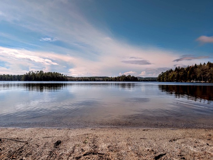 Cabins (United States of America, Sullivan, Maine)