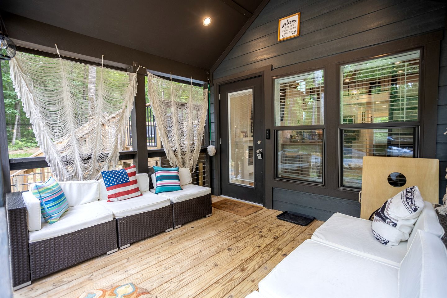 Scenic Mountain Cabin with Lake Access and Waterfall Views near South Cumberland State Park Tennessee