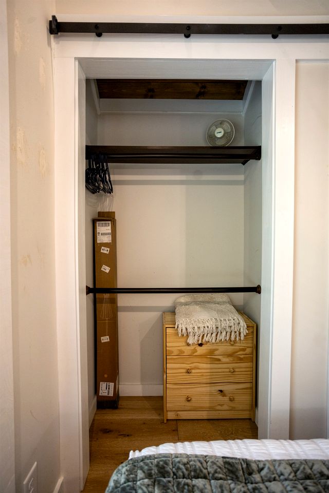 Scenic Mountain Cabin with Lake Access and Waterfall Views near South Cumberland State Park Tennessee