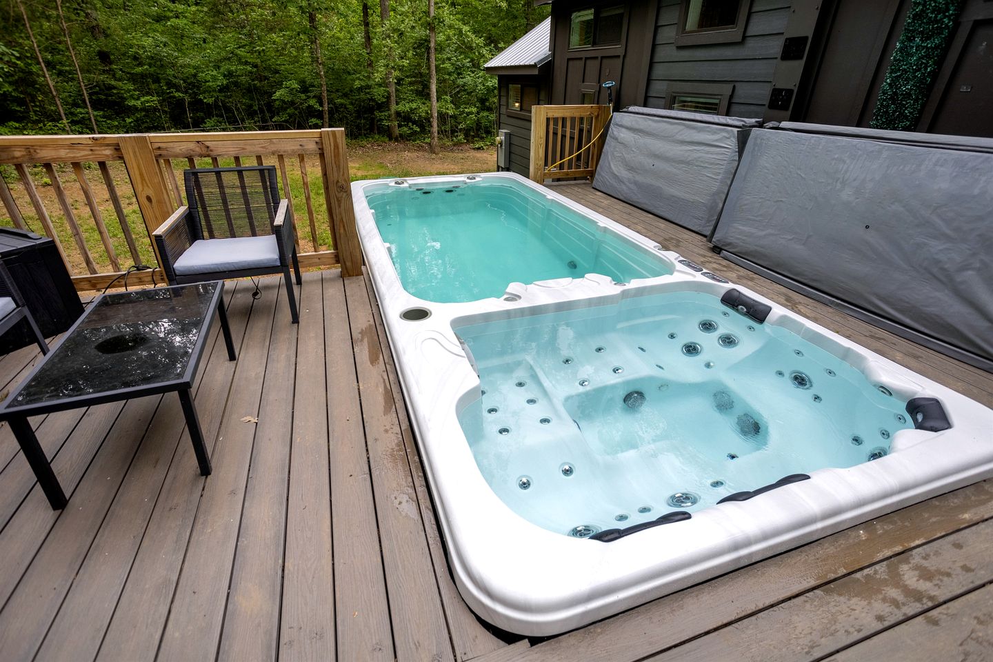 Scenic Mountain Cabin with Lake Access and Waterfall Views near South Cumberland State Park Tennessee