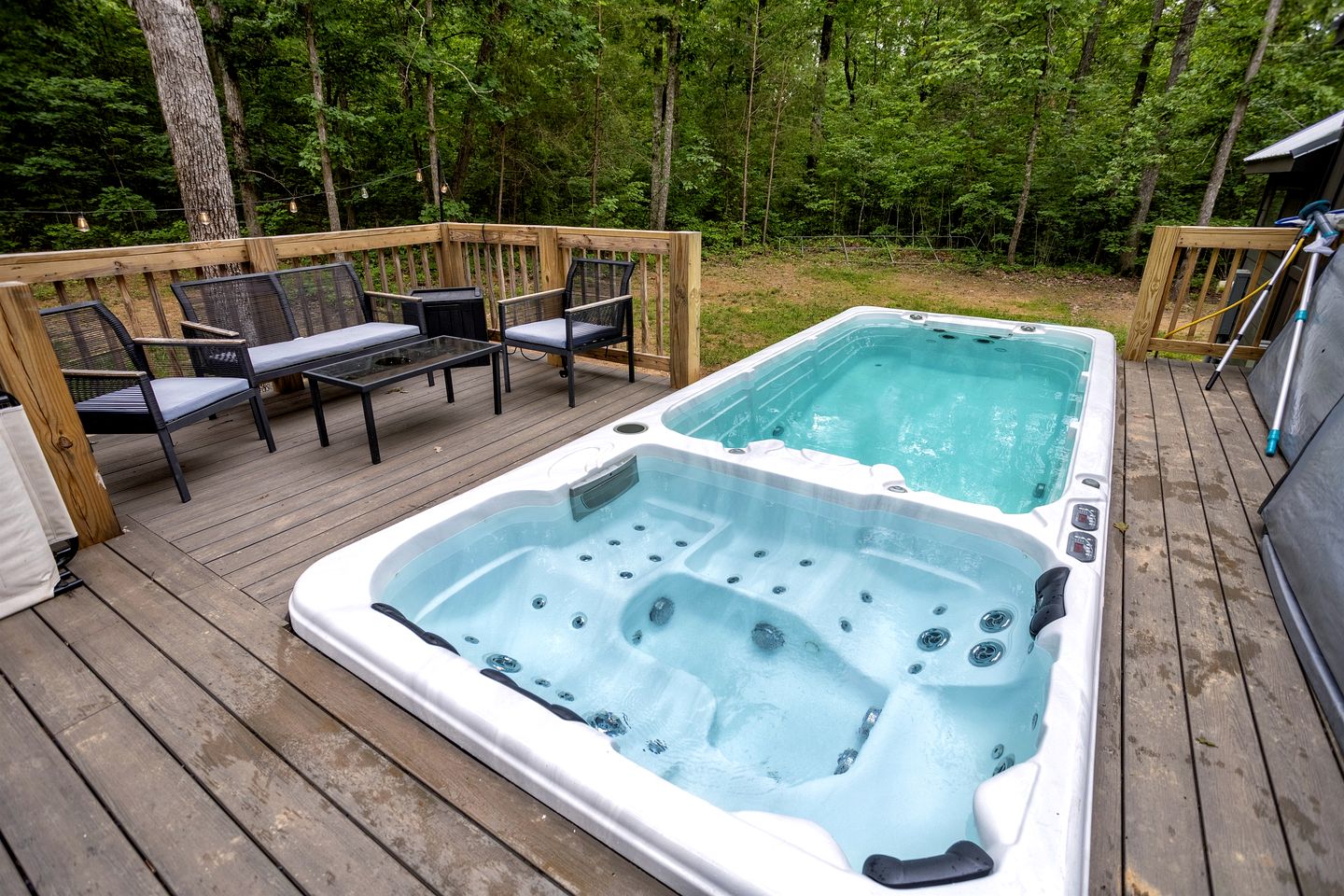 Scenic Mountain Cabin with Lake Access and Waterfall Views near South Cumberland State Park Tennessee