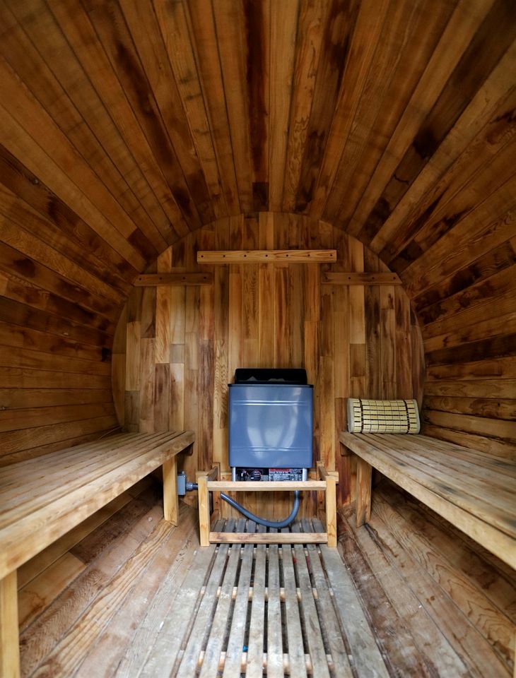 Scenic Mountain Cabin with Lake Access and Waterfall Views near South Cumberland State Park Tennessee