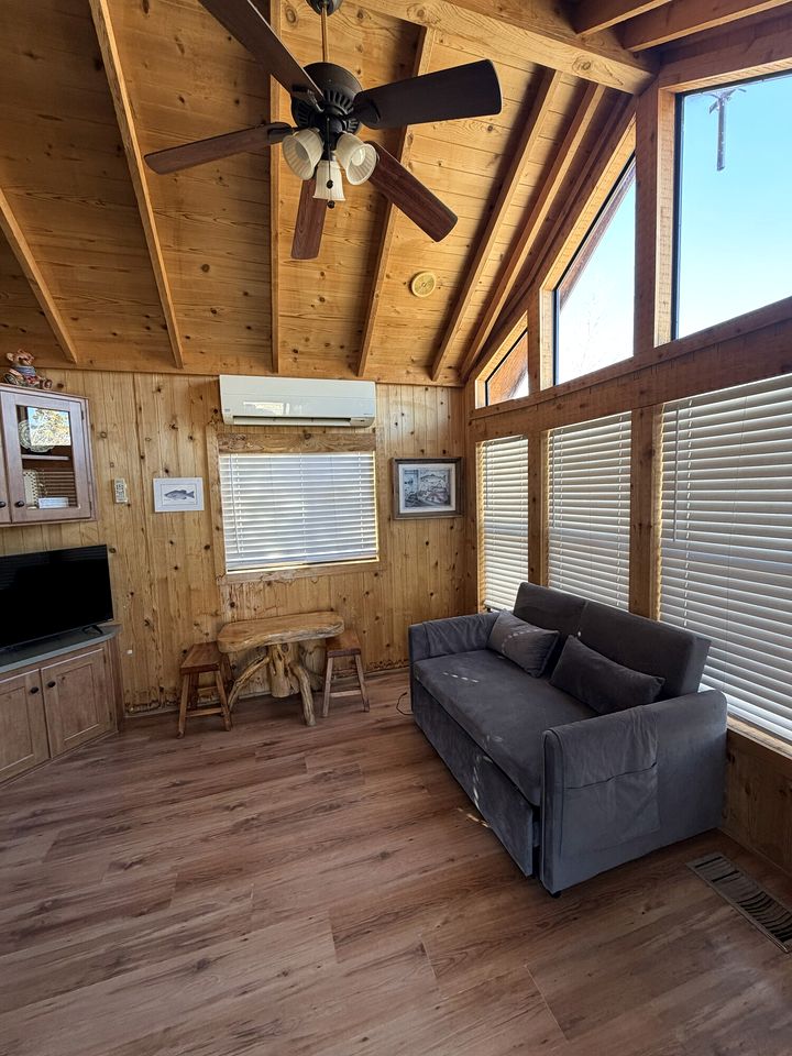 Scenic Mountain Cabin with Sierra Nevada Views on Highway 395 Near Lone Pine, California