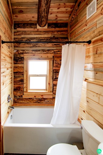 Cabins (United States of America, Blanding, Utah)