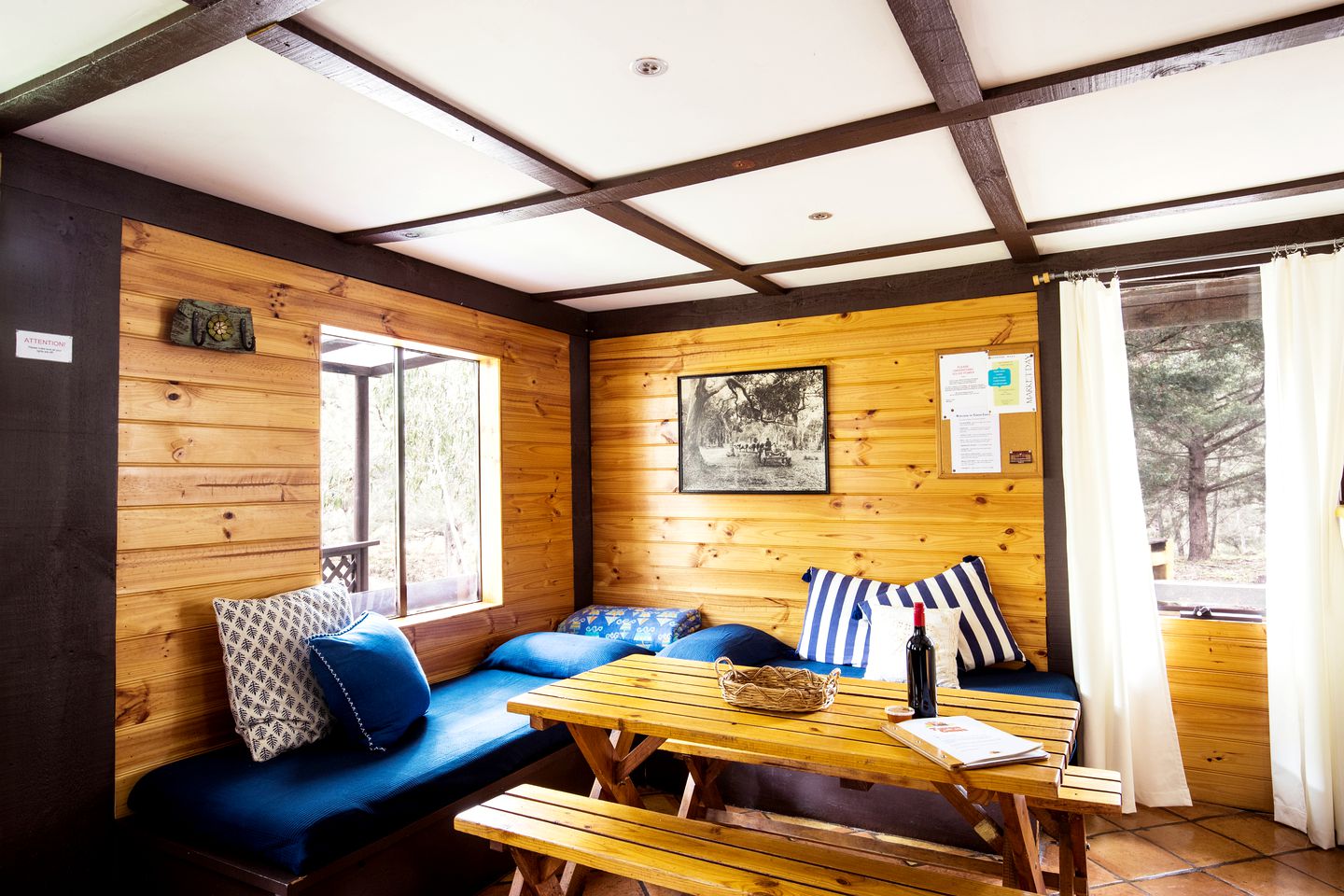 Peaceful Riverside Cabin Rental near Blue Mountains National Park and Mudgee, New South Wales