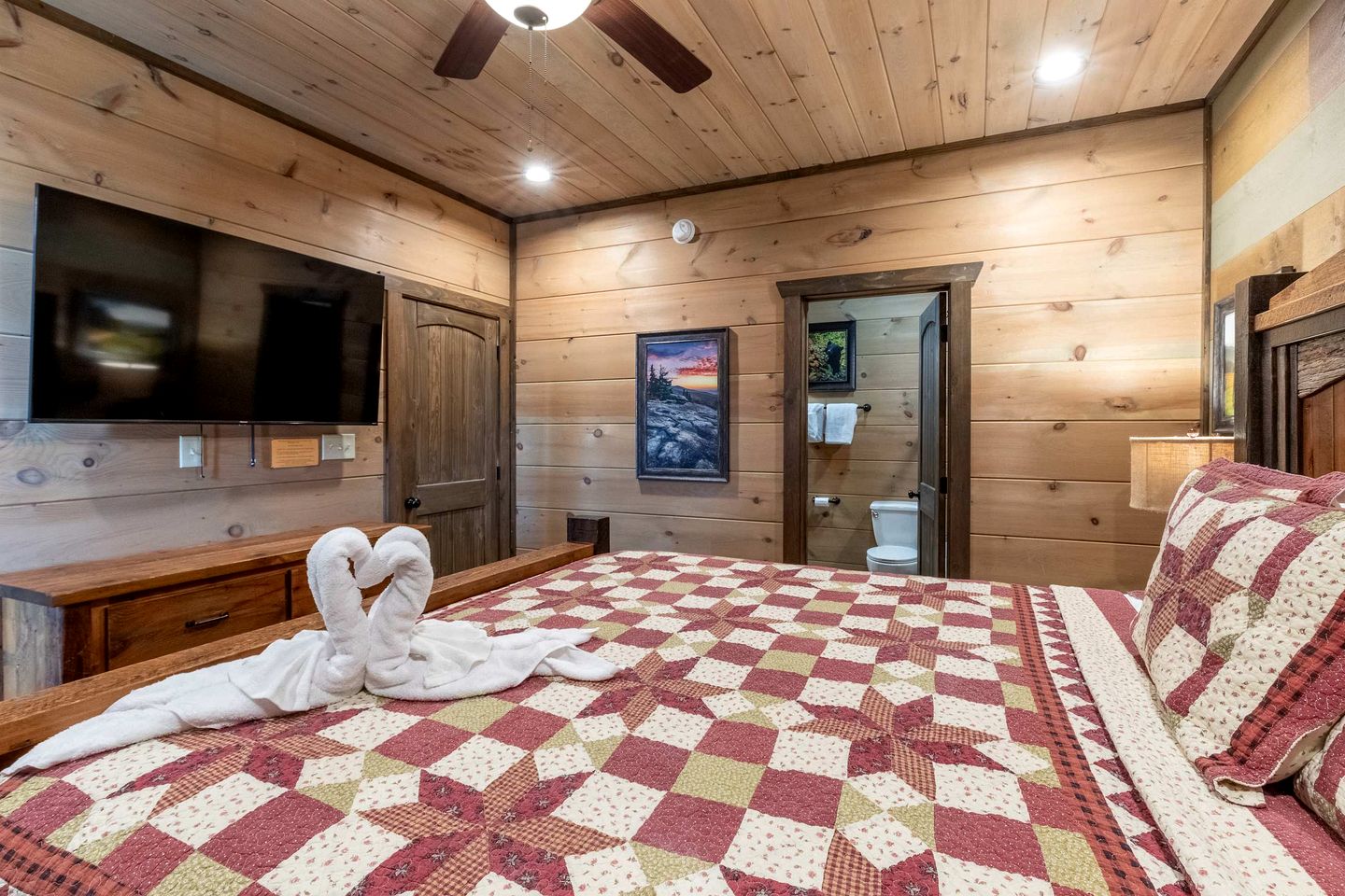 Scenic Smoky Mountain Cabin with Theater & Game Room near Gatlinburg, Tennessee