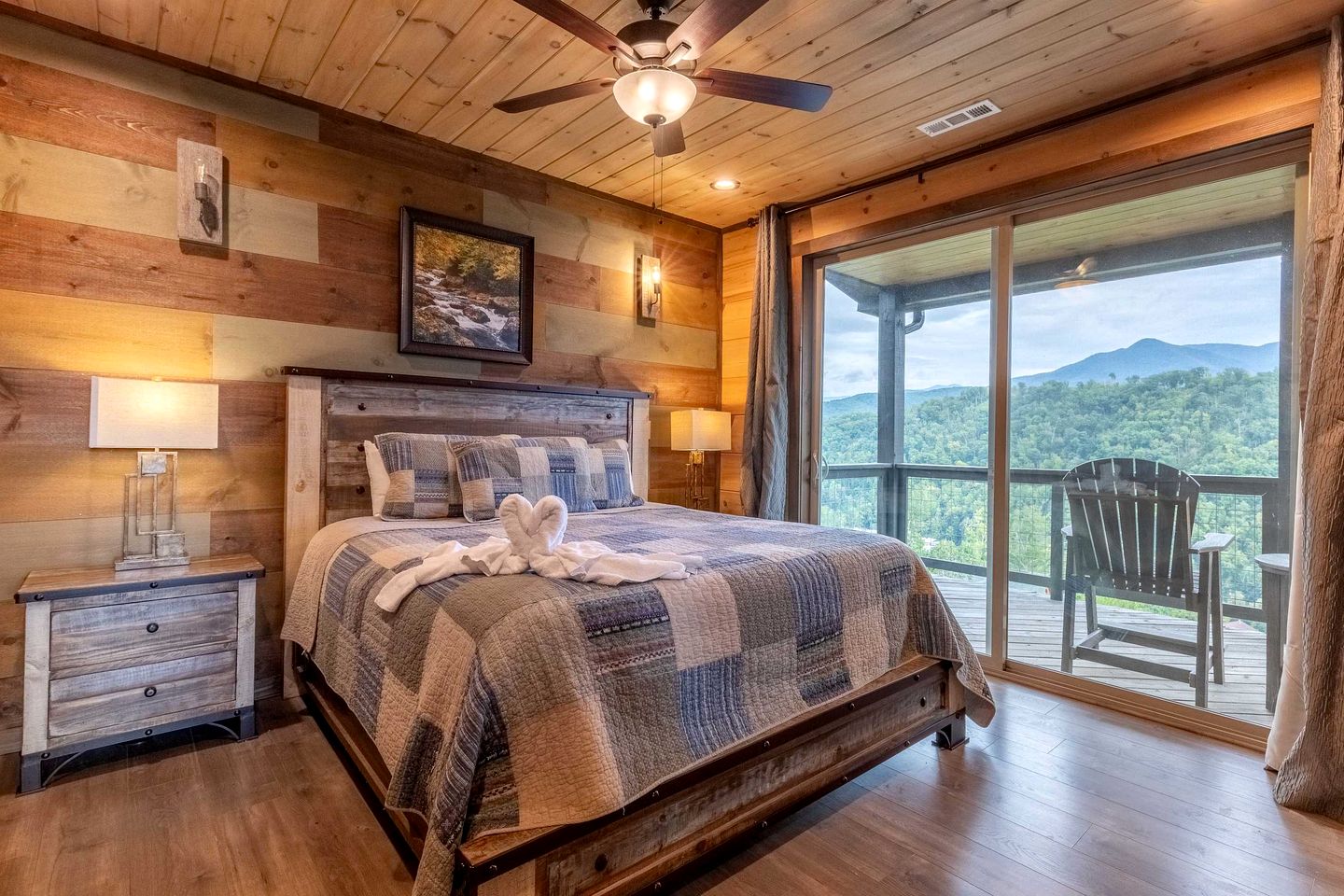 Scenic Smoky Mountain Cabin with Theater & Game Room near Gatlinburg, Tennessee