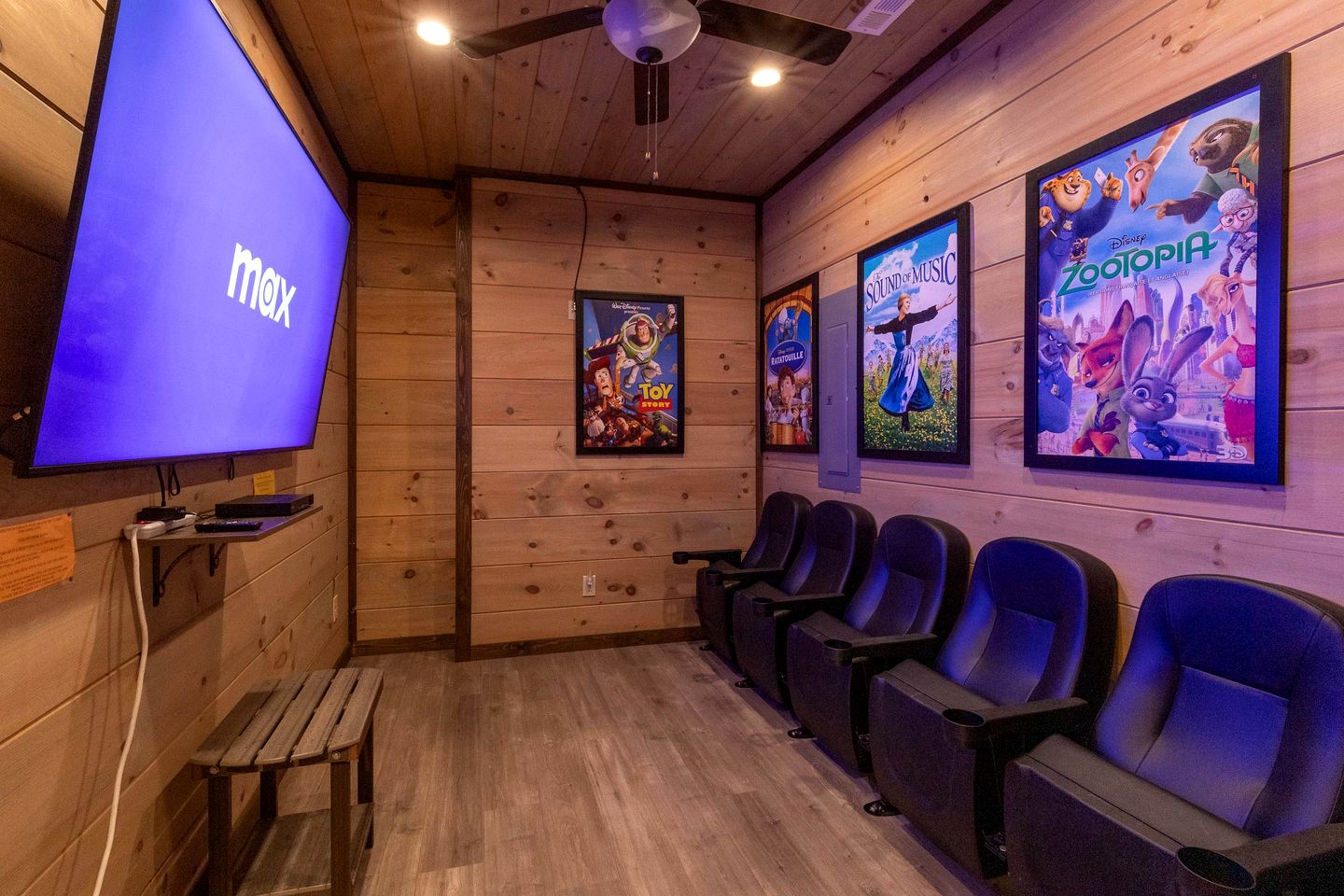 Scenic Smoky Mountain Cabin with Theater & Game Room near Gatlinburg, Tennessee