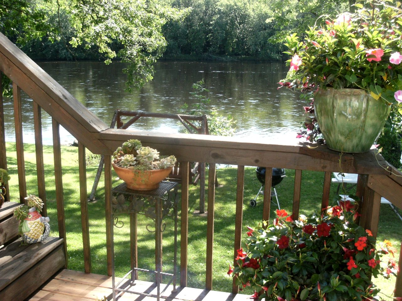 Delightful Riverfront Cabin Rental in Chippewa County near Eau Claire, Wisconsin