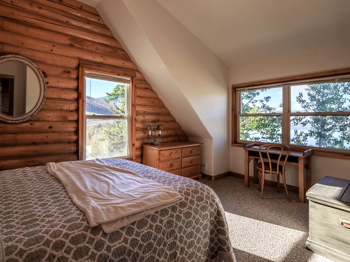 Log Cabins (Scofield, Utah, United States)