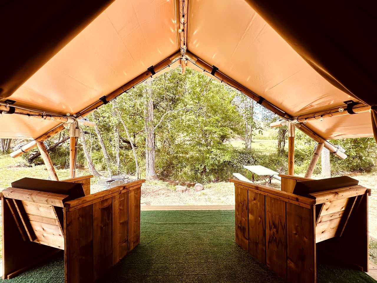Serene Creekside Safari Tent Retreat near Smoky Mountain in Tennessee
