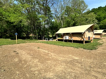 Enchanting Creekside Safari Tent Haven near Smoky Mountain in Tennessee photo 3