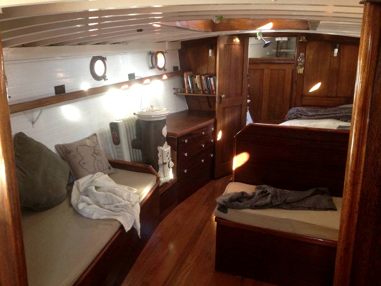 Fabulous Yacht Rental for a Unique Glamping Getaway in Bay Area, California