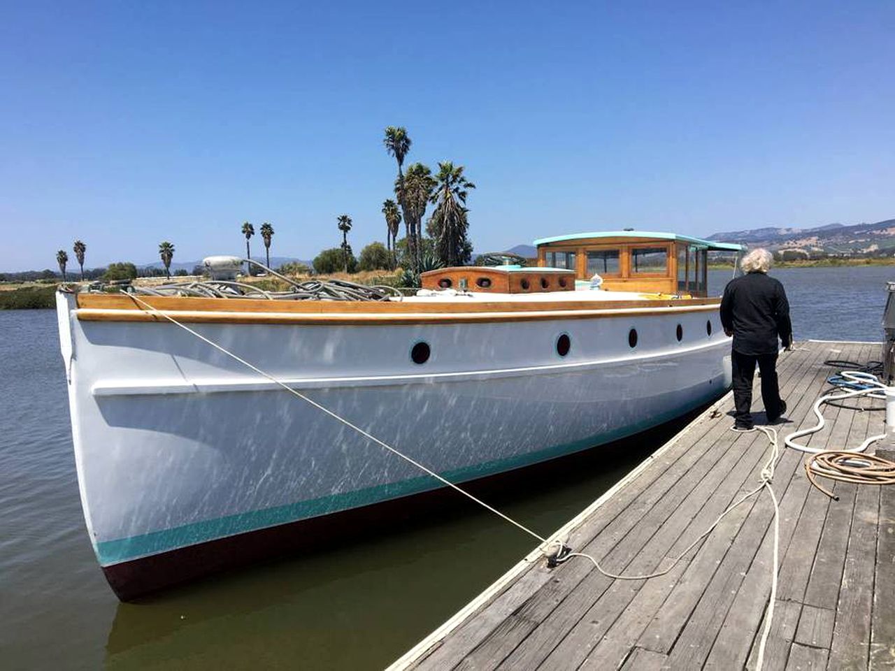 Fabulous Yacht Rental for a Unique Glamping Getaway in Bay Area, California