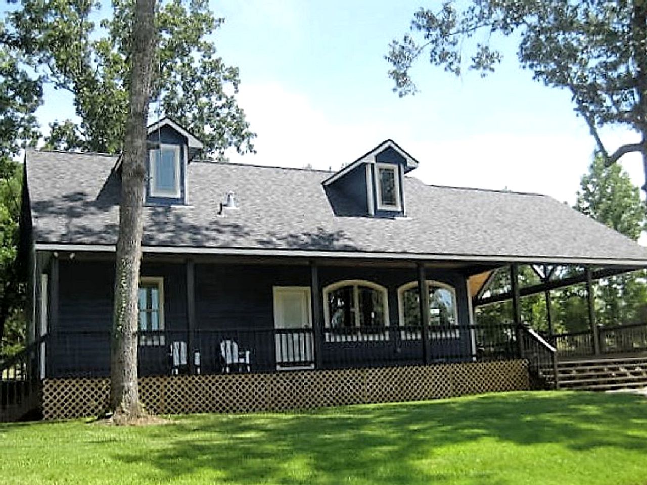 Scott Rentals, Cottages 14538, Broaddus, United States of America