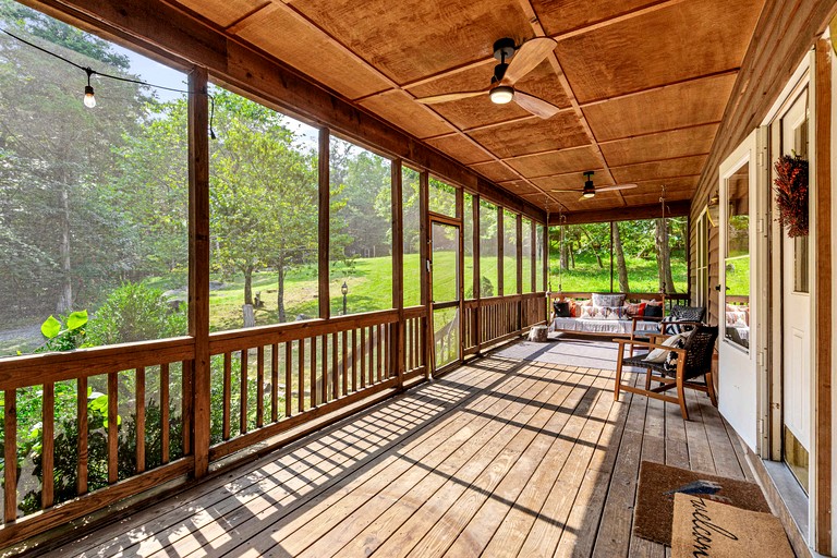 Resplendent Cabin Haven near Shenandoah River in Virginia
