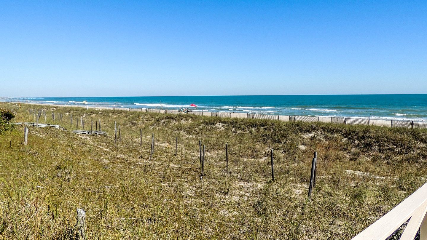 Incredible Beach House with Nice Views in Georgetown, South Carolina