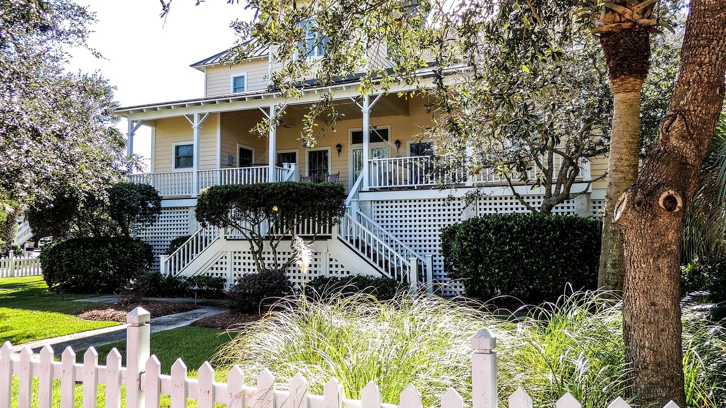 Incredible Beach House with Nice Views in Georgetown, South Carolina