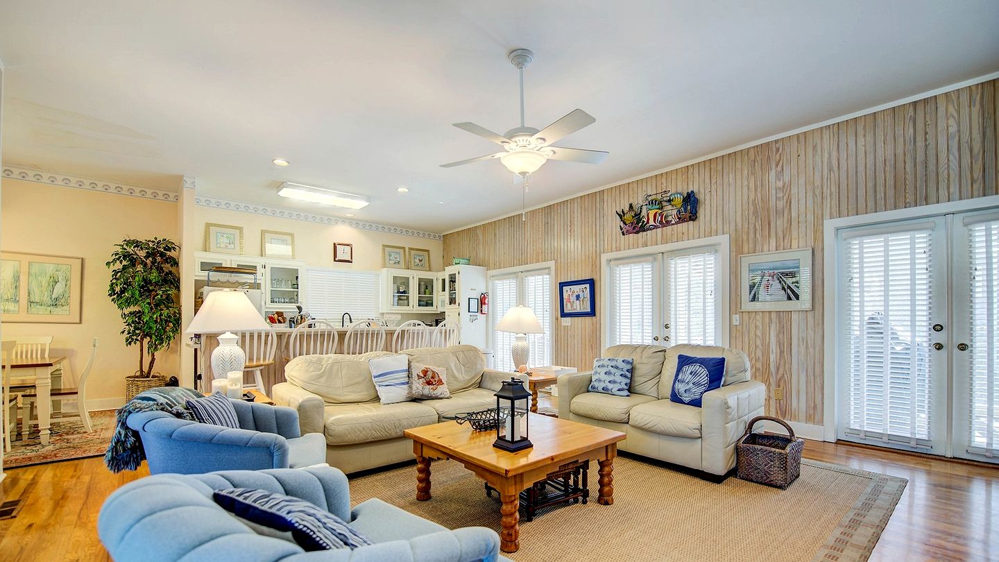 Incredible Beach House with Nice Views in Georgetown, South Carolina