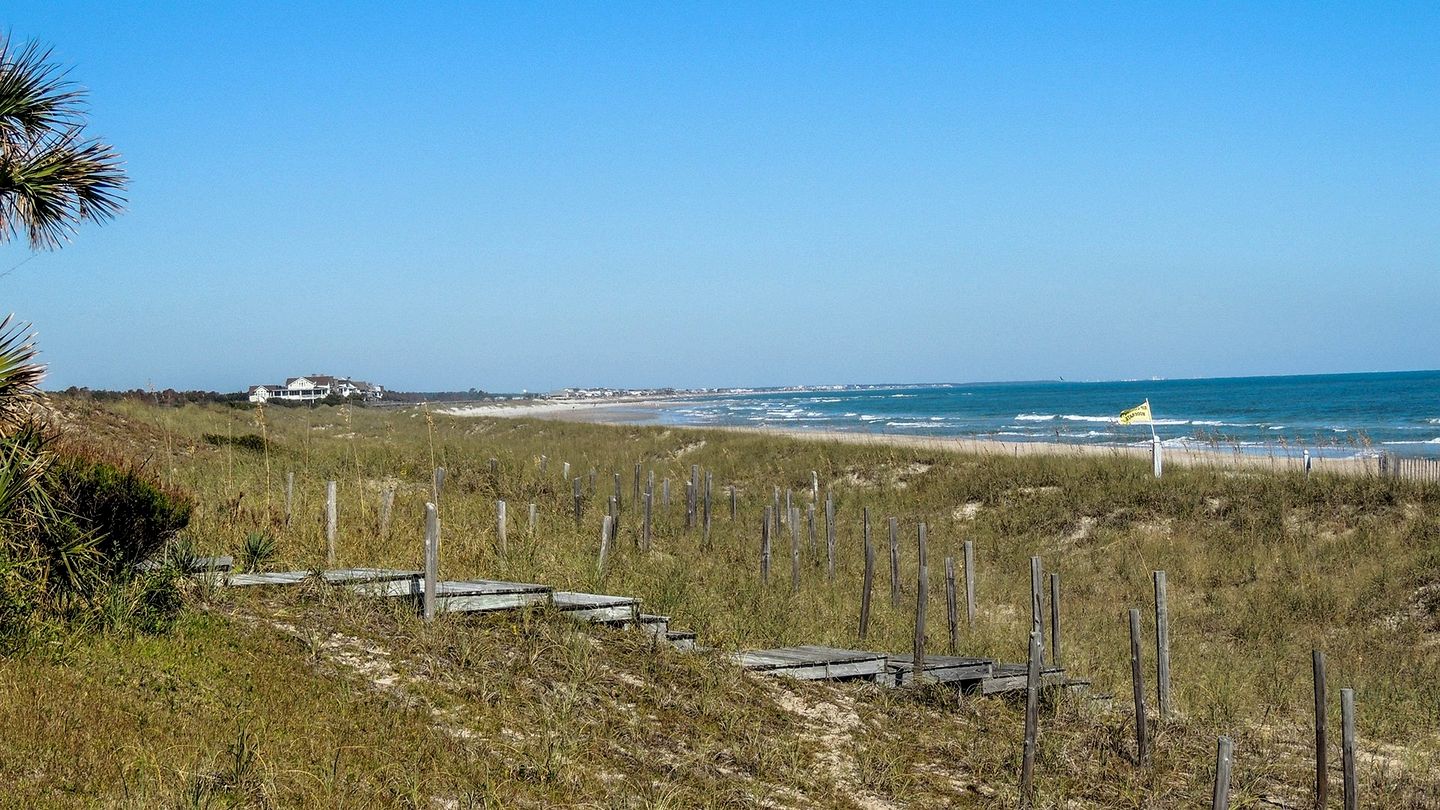 Incredible Beach House with Nice Views in Georgetown, South Carolina