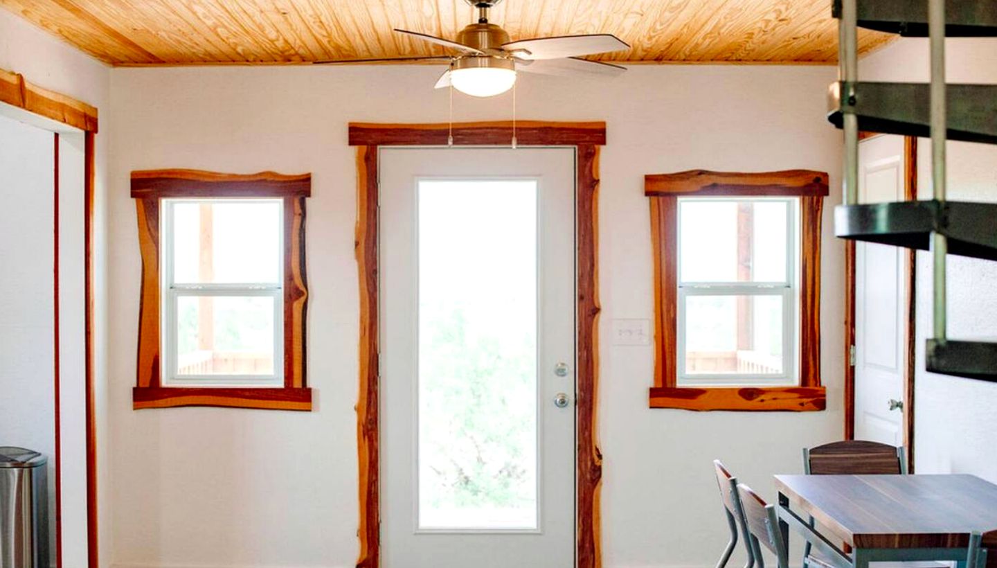 Handcrafted Cabin Rental Ideal for Weekend Trips from Austin