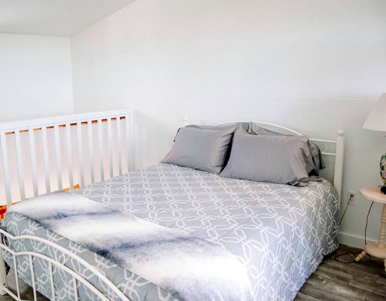 Handcrafted Cabin Rental Ideal for Weekend Trips from Austin