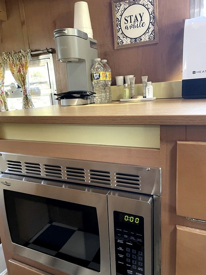 Cozy Camper Amazing to Reconnect with Nature in Gatlinburg, Tennesse