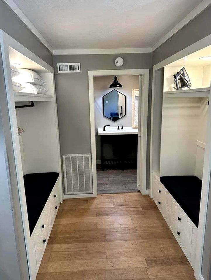 Beautiful Fully Furnished Cabin with Hot-Tub and Game Room in Gatlinburg, Tennesse