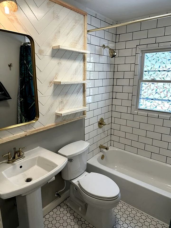 Beautiful Fully Furnished Cabin with Hot-Tub and Game Room in Gatlinburg, Tennesse