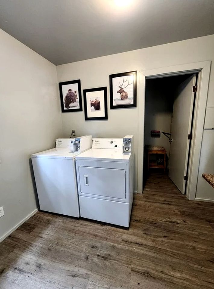 Tiny Cabin Perfect for Two in Seward, Alaska