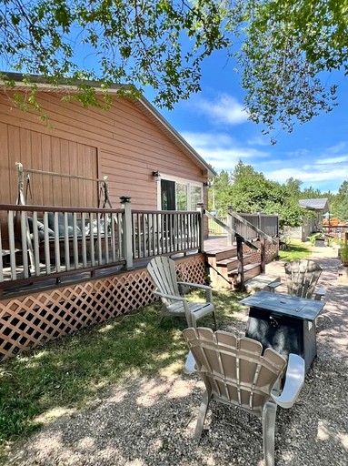 Cabins (United States of America, Hot Springs, South Dakota)