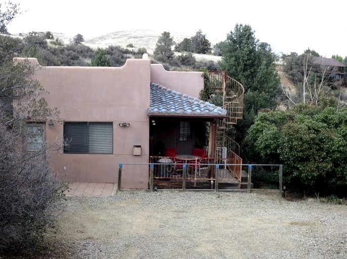 Vacation Rental with Relaxing Jacuzzi near Little Granite Mountain, Arizona | Cottages (Prescott, Arizona, United States of America)