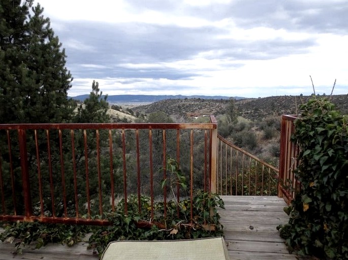 Vacation Rental with Relaxing Jacuzzi near Little Granite Mountain, Arizona | Cottages (Prescott, Arizona, United States of America)