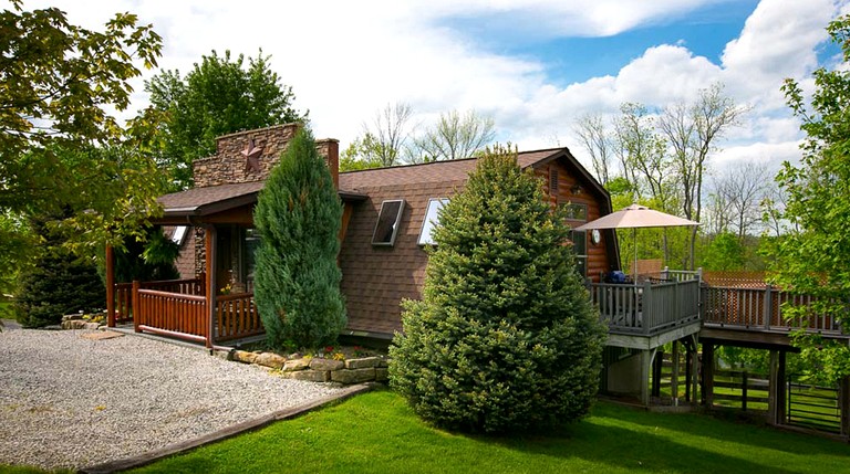 Twilight Cabin | Cabins (Sugarcreek, Ohio, United States of America)