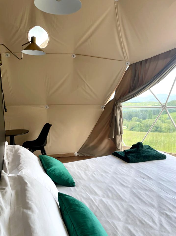 Amazing Dome with Sauna, Jacuzzi and Breathtaking Landscape in Italy