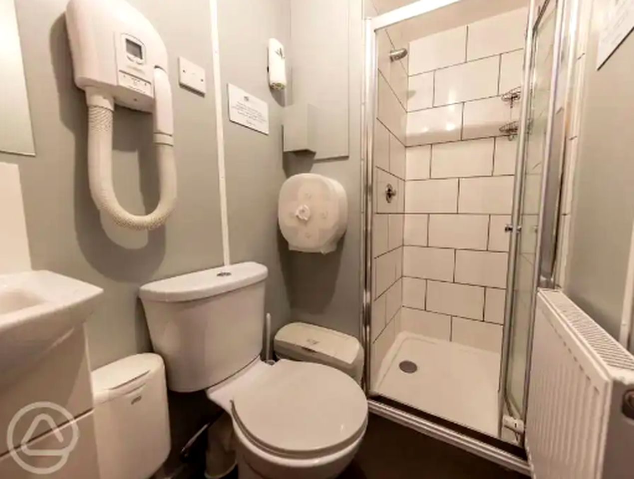 Equipped Tiny Pod Perfect for Three People in UK