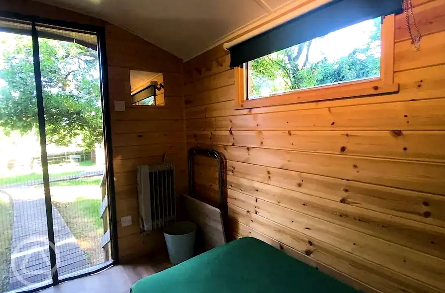 Charming Rustic Pods Surrounded by Nature in UK