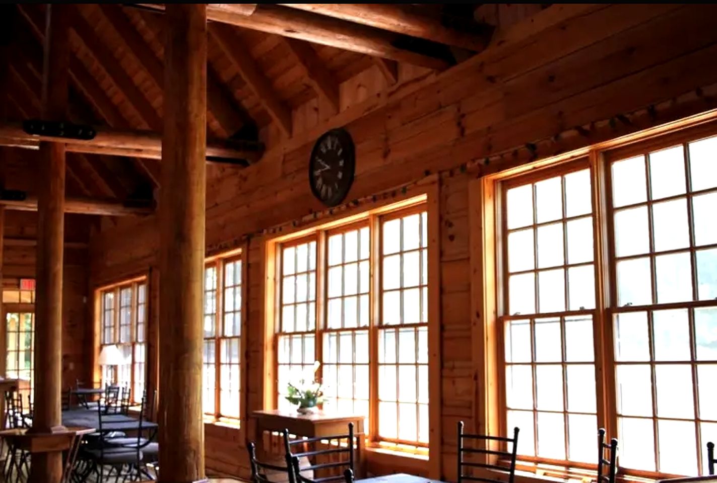 Spacious Lodge with Many Rooms, and Great Nature Surroundings in West Virginia