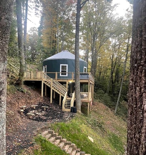 Delightful Lofted Yurts Beautifully Design with Jacuzzi and Private Deck in Virginia