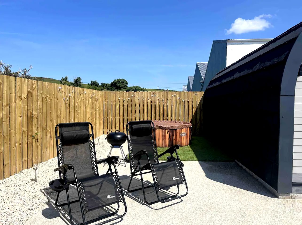 Cozy Pod with Jacuzzi and Amazing Countryside Views in Ireland