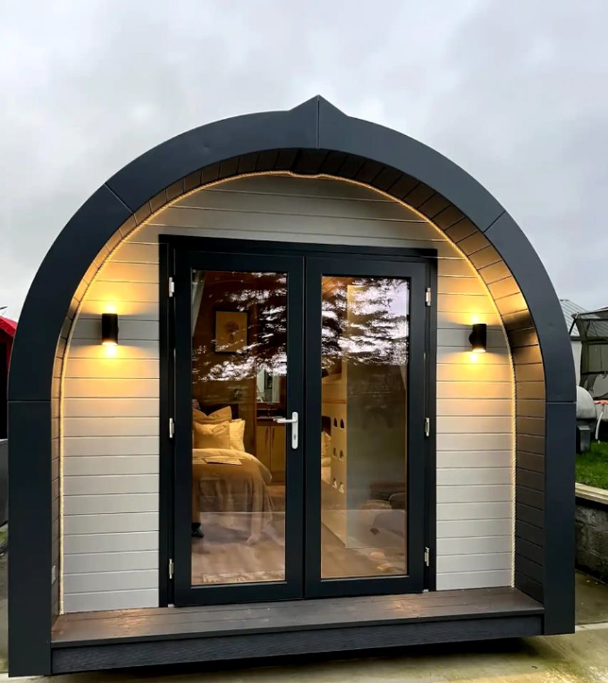 Cozy Pod with Jacuzzi and Amazing Countryside Views in Ireland