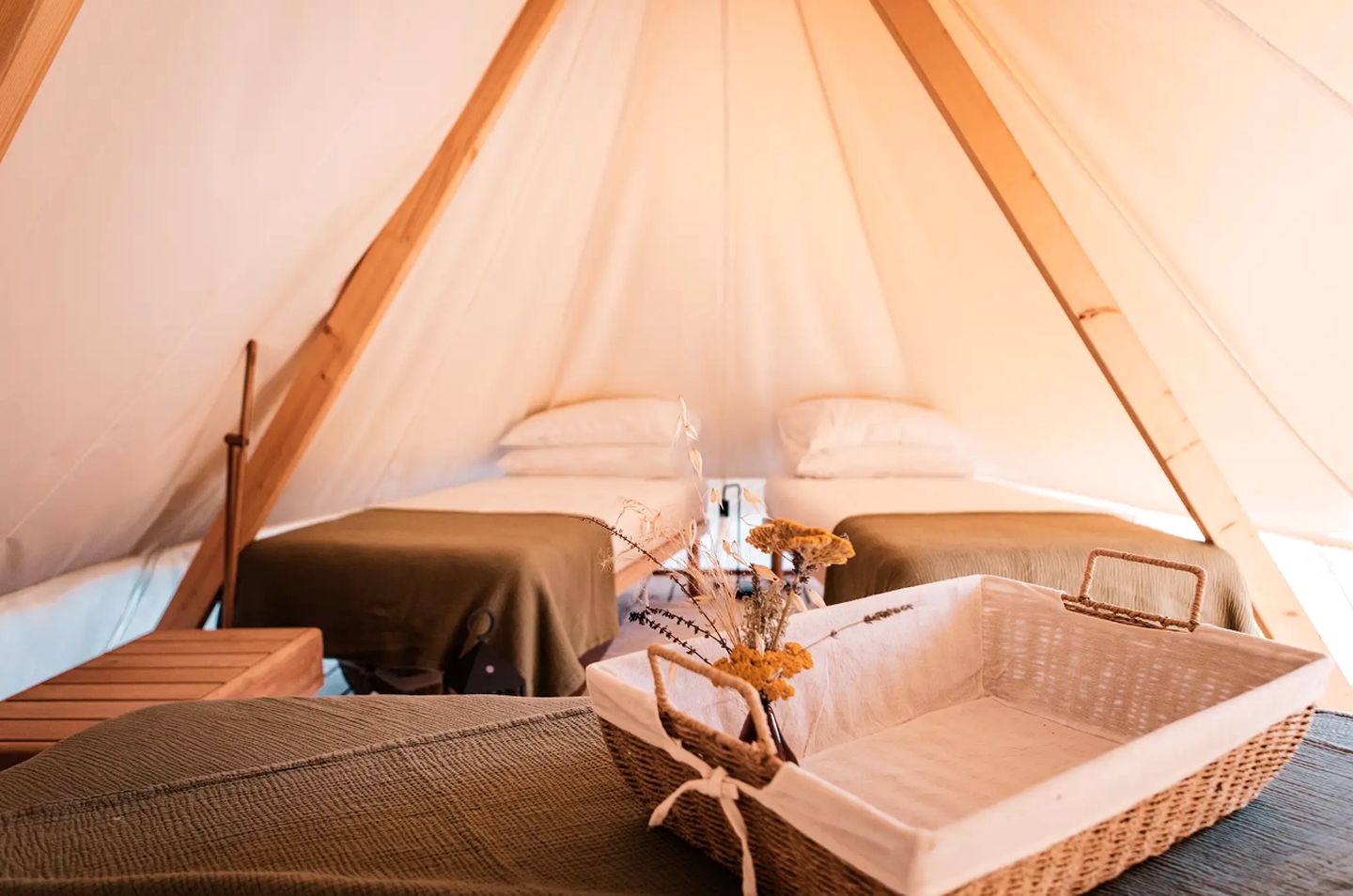 Off-Grid Cozy Bell Tents with Beautiful Views and Surroundings in Italy
