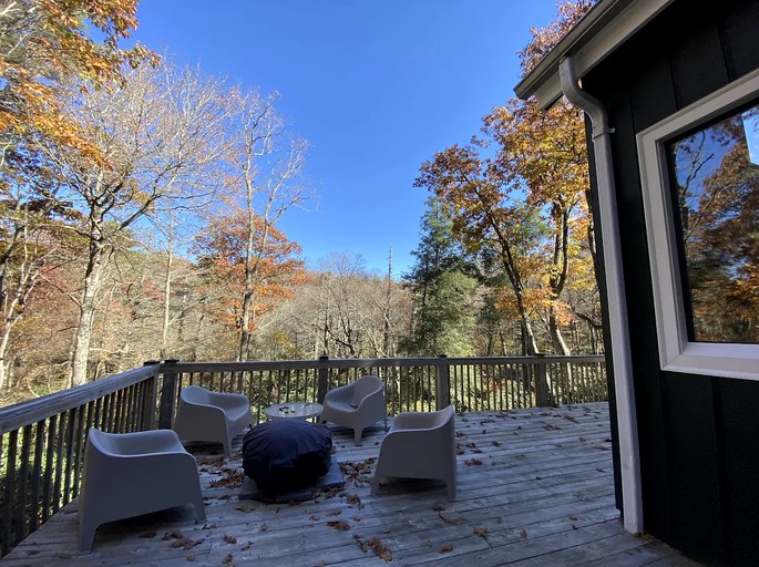 Alpine Fox | Designer Rentals (Highlands, North Carolina, United States of America)