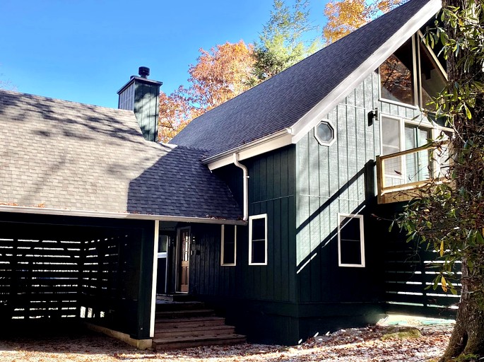 Alpine Fox | Designer Rentals (Highlands, North Carolina, United States of America)