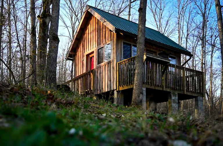 Rustic Cabin Rental with Stunning Forest Views in the Ozarks, Missouri | Cabins (Salem, Missouri, United States of America)
