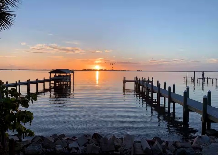 The Micco Fishing Bungalow on the Indian River FL | Cottages (Micco, Florida, United States of America)