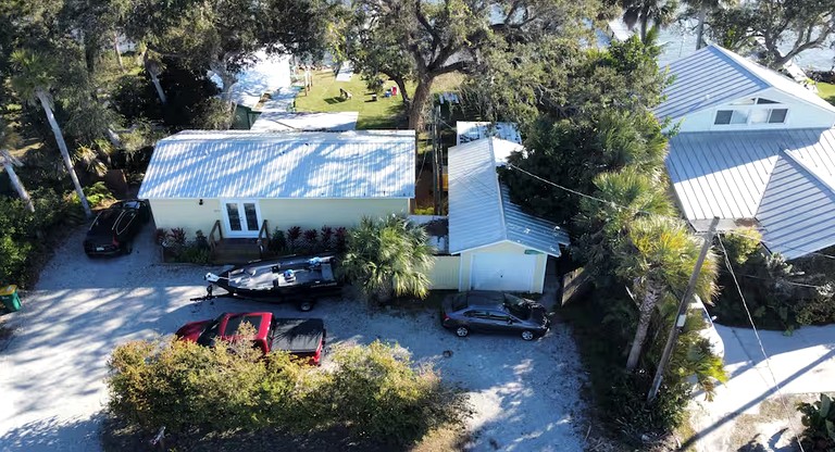 The Micco Fishing Bungalow on the Indian River FL | Cottages (Micco, Florida, United States of America)