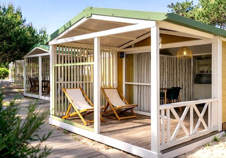 Cozy Bungalow with Covered Terrace & Pool Access Near Nazaré, Portugal | Cottages (Nazaré, Leiria District, Portugal)