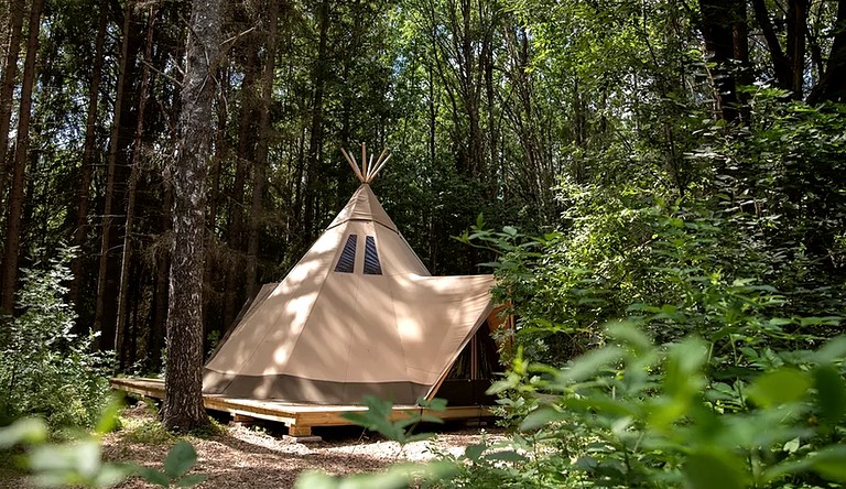 Montana glamping getaway.